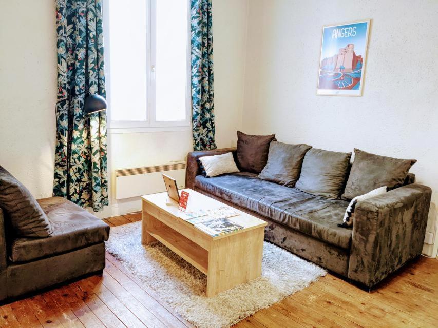 Cœur de ville Appartement meublé Angers Esterno foto